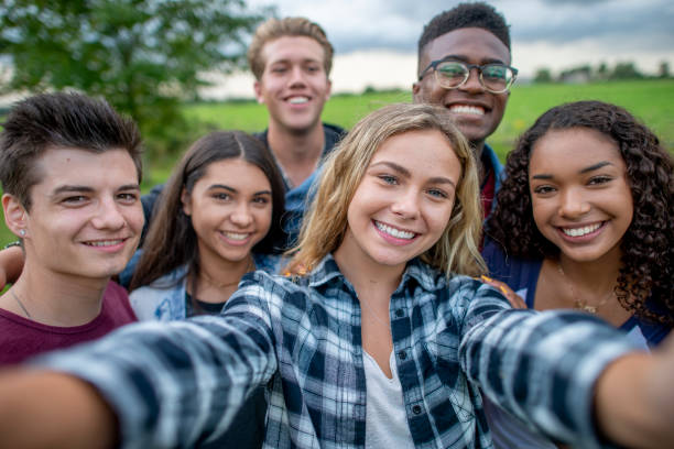 istock Smiling Teenagers 1316465950