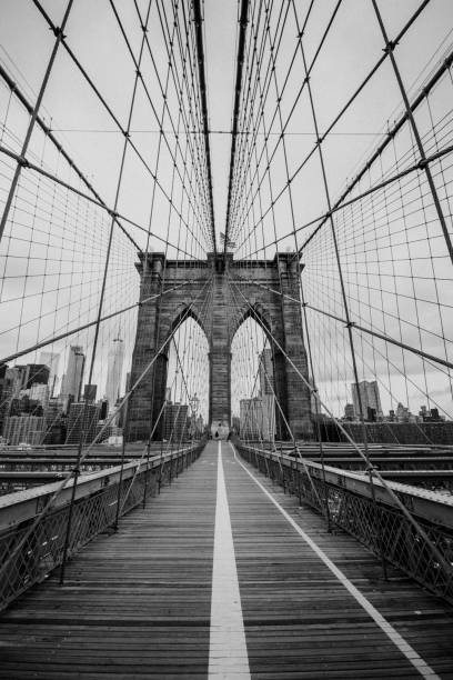 ponte do brooklyn - ponte de brooklyn - fotografias e filmes do acervo