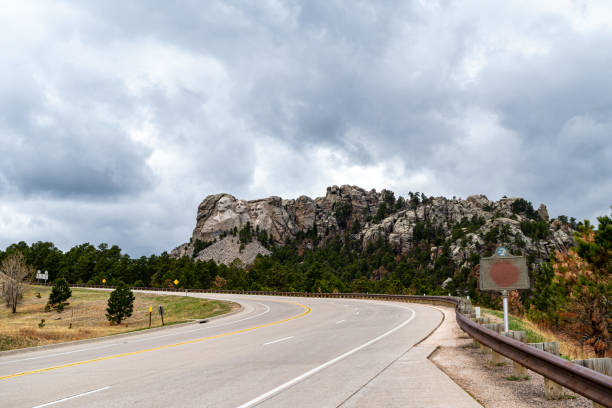 monumento nacional monte rushmore en dakota del sur - mt rushmore national monument president george washington mountain fotografías e imágenes de stock