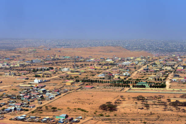 ソマリア、ソマリランドの首都、空からハルゲイサ - somaliland ストックフォトと画像