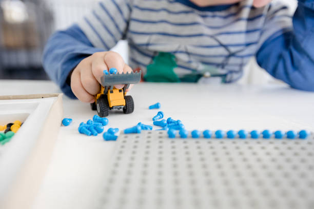 istock Pegging game for children 1316518398
