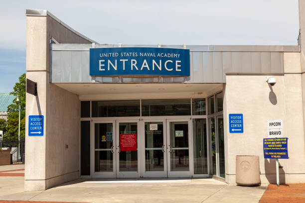 perdere l'immagine isolata dell'esterno del complesso edilizio della us naval academy (usna) - us naval academy foto e immagini stock