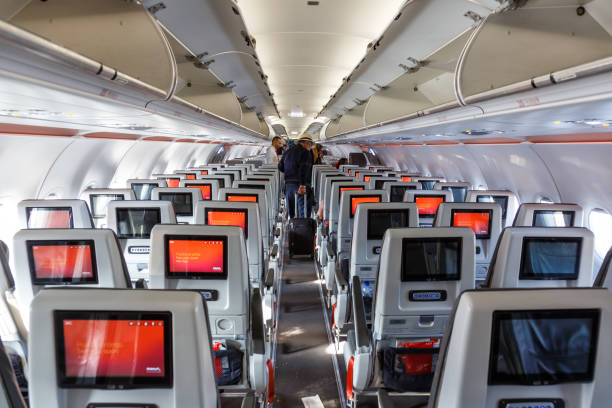 avianca airbus a321neo cabina aereo bogota airport in colombia - 11874 foto e immagini stock