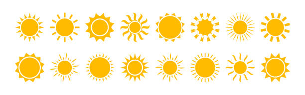 태양 벡터 아이콘, 노란색 태양 세트. 여름 일러스트레이션 - 햇빛 stock illustrations