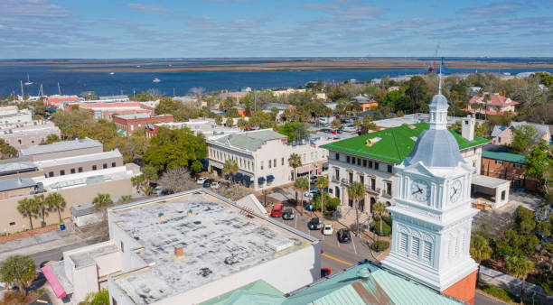 Fernandina Beach, Florida Aerial View Downtown aerial of city hall on Fernandina Beach, Florida near Jacksonville. fernandina beach stock pictures, royalty-free photos & images