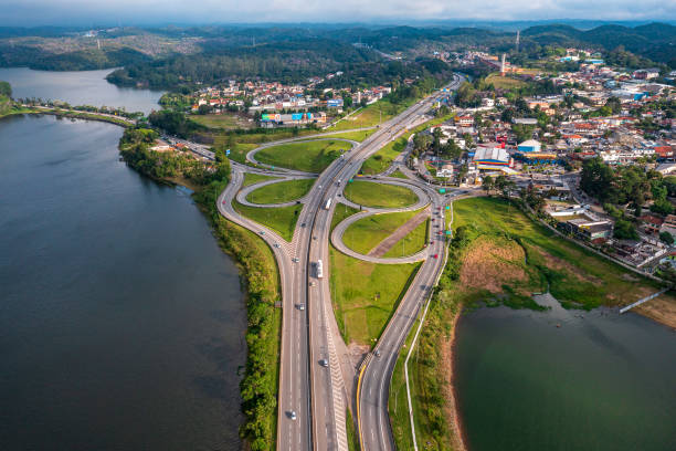 via anchieta big creek via anchieta big creek sao bernardo do campo stock pictures, royalty-free photos & images
