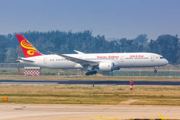 hainan airlines boeing 787-9 dreamliner flugzeug beijing capital airport in china - 11998 stock-fotos und bilder