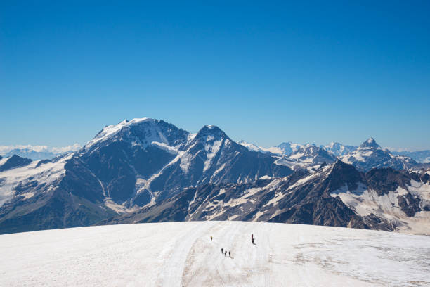 Montagnes de la gamme caucasienne - Photo