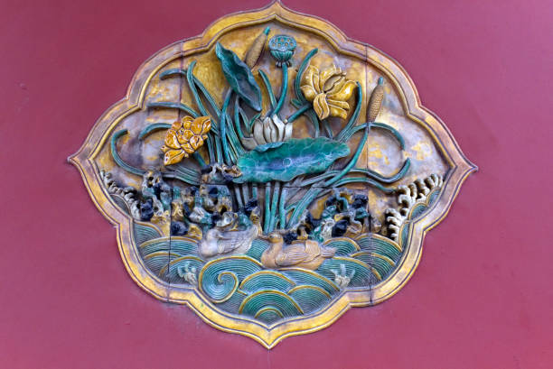 istock Traditional Ceramic Decoration on the Wall of Palace 1316903766