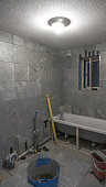 installation-eines-neuen-badezimmers.jpg?b=1&s=170x170&k=20&c=GmloPqKYJYkQYqwPzt5L04pu3unCzJbBSNESpho5YUc=