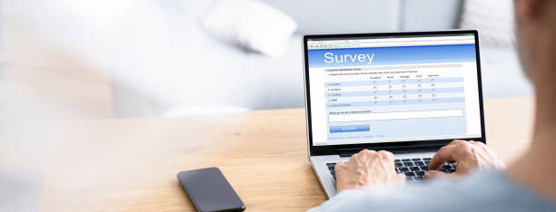 istock Online Customer Survey Form. Filling Feedback 1316933905