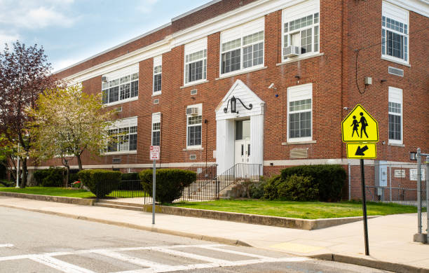 istock Exterior view of a typical American school building 1317007383