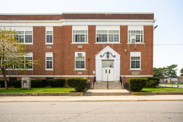 istock Exterior view of a typical American school building 1317008140