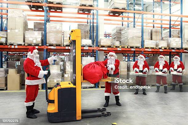 サンタの条項ラインの袋分のギフト - サンタクロースのストックフォトや画像を多数ご用意 - サンタクロース, 倉庫, クリスマス