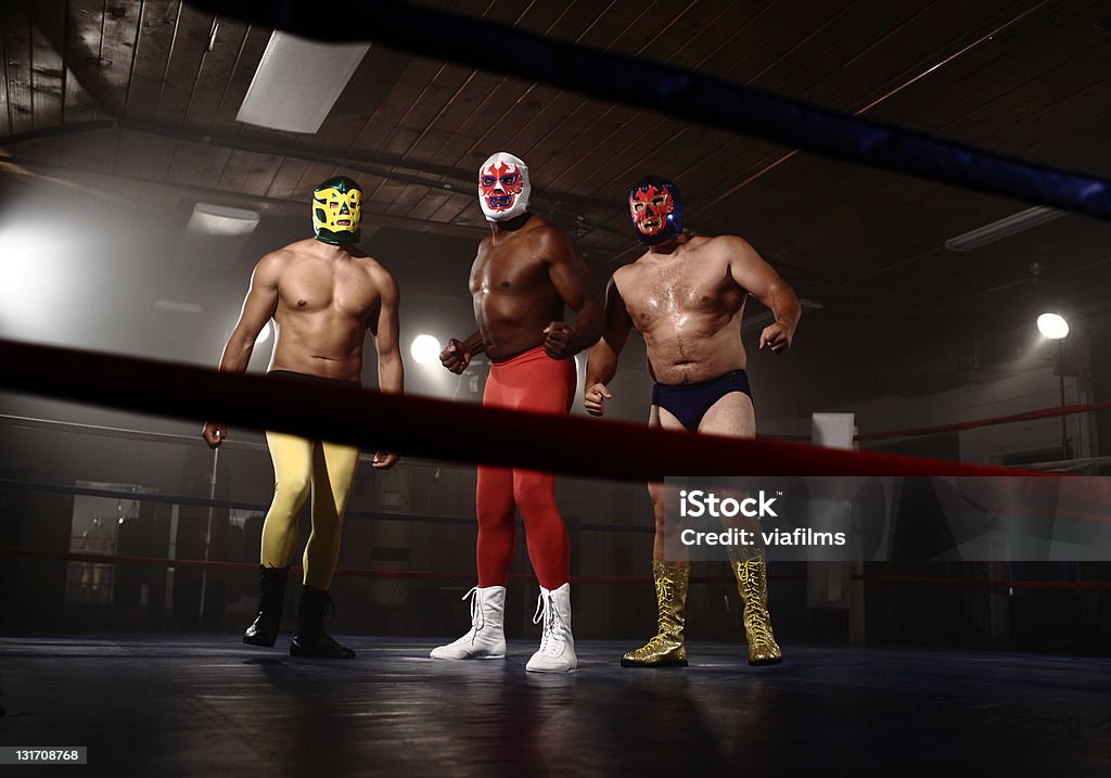 Três ocultos wrestlers em Anel - Royalty-free Luta livre mexicana Foto de stock