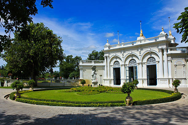 istock Bang PA-IN royal palace, Thailand 131718567
