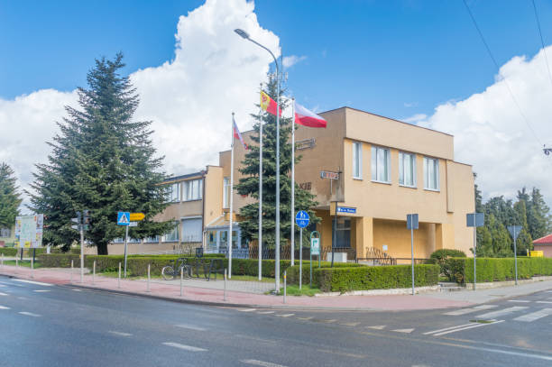Urzad Gminy Trabki Wielkie Godziny Otwarcia 40+ Gmina Stock Photos, Pictures & Royalty-Free Images - iStock