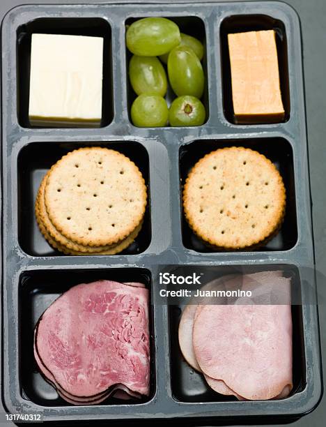 Lunchable — стоковые фотографии и другие картинки Сыр - Сыр, Ветчина, Коробка для завтрака
