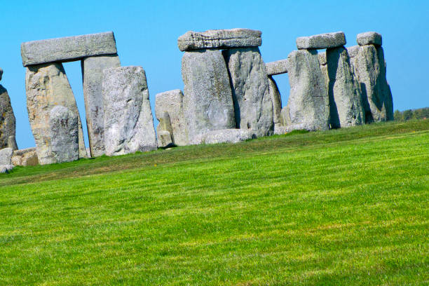 rovine neolitiche stonehenge, salisbury, gran bretagna - stonehenge ancient civilization religion archaeology foto e immagini stock