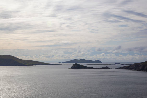 islas de la península de dingle en irlanda - republic of ireland famous place dingle peninsula slea head fotografías e imágenes de stock