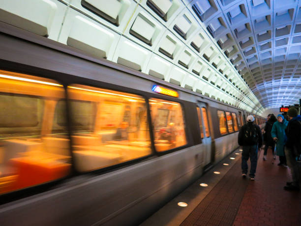 stazione della metropolitana di washington dc campidoglio sud - treno pendolare foto e immagini stock