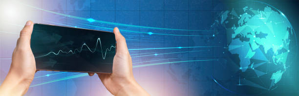 Close-up Of Business man's hand holding smartphone showing stock market statistics gain profits and increase of chart positive indicators. Financial analysis, statistics. Concept of business strategy el primer plano de la mano de business man sosteniendo teléfonos inteligentes que muestran estadísticas del mercado de valores obtienen ganancias y aumento de los indicadores positivos de las cartas. análisis financiero, estadísticas. concepto de estra