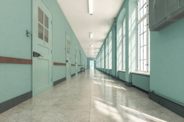 corredor del hospital mental - spooky corridor horror entrance hall fotografías e imágenes de stock