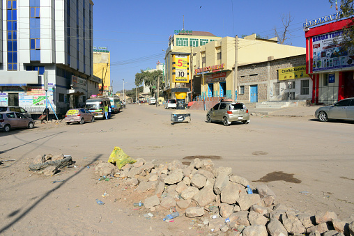 Hargeisa, Somaliland, Somalia: view along Abdirahman Tur Road, cars and minibuses