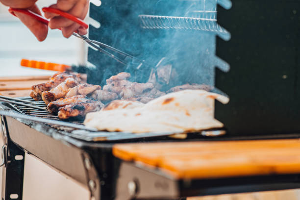 istock Barbecued Tandoori Bread 1317517575