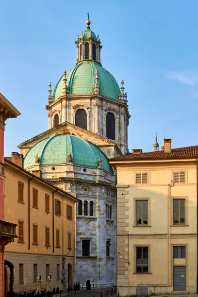 istock View of the Como cathedral 1317567978