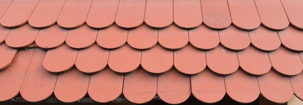 red tiles roof close up of the house. - tegula imagens e fotografias de stock