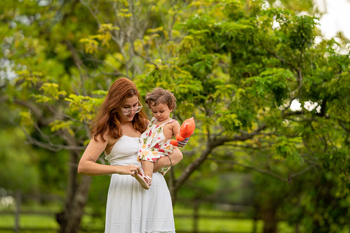 Mother, Daughter, Shoe, Garden, Outdoors