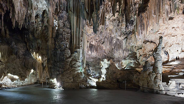 panorama di cave, nerja, malaga, spagna - nerja foto e immagini stock