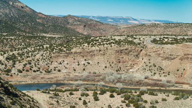 canyon nella contea di rio arriba, nuovo messico - antenna - new mexico landscape arid climate plateau foto e immagini stock