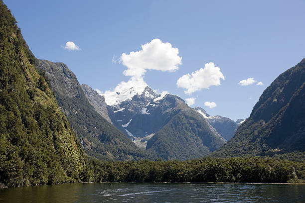 istock Mountains in Milford Sound 131771624