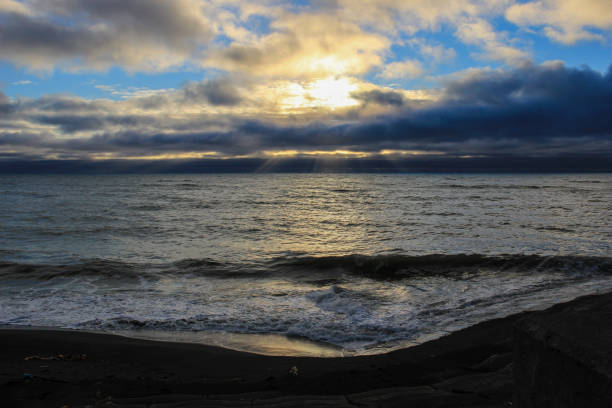 istock Glowing Sea at Dusk 1317754924