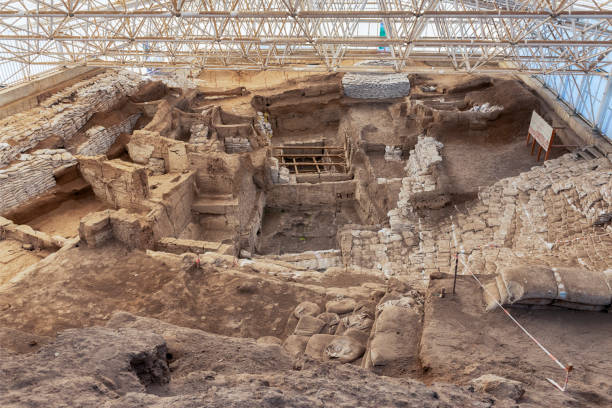 Catalhoyuk in Konya Çatalhöyük was a very large Neolithic and Chalcolithic proto-city settlement in southern Anatolia, which existed from approximately 7500 BC to 5700 BC, and flourished around 7000 BC.[1] In July 2012, it was inscribed as a UNESCO World Heritage Site. çatalhöyük stock pictures, royalty-free photos & images