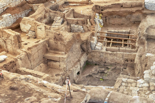 Catalhoyuk in Konya Çatalhöyük was a very large Neolithic and Chalcolithic proto-city settlement in southern Anatolia, which existed from approximately 7500 BC to 5700 BC, and flourished around 7000 BC.[1] In July 2012, it was inscribed as a UNESCO World Heritage Site. çatalhöyük stock pictures, royalty-free photos & images