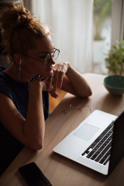 istock Finishing all of her work from home 1317761292