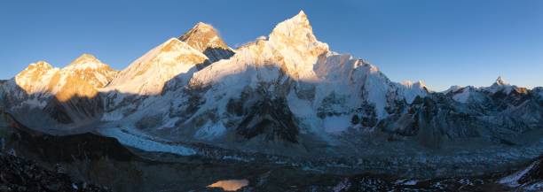 istock Mount Everest evening sunset Nepal Himalayas mountains 1317763991