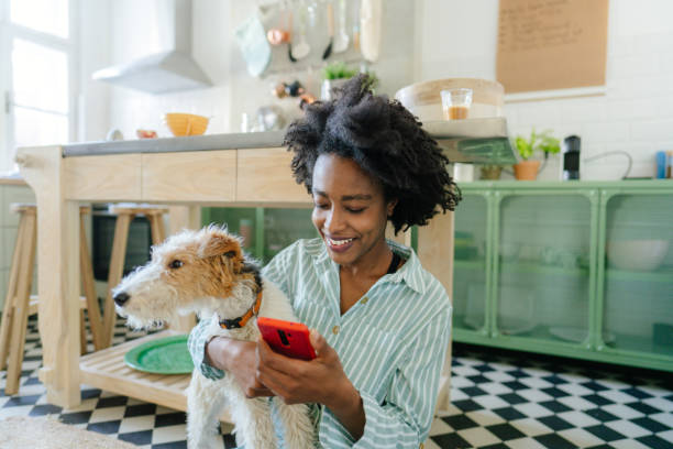 istock Reading morning news 1317784093