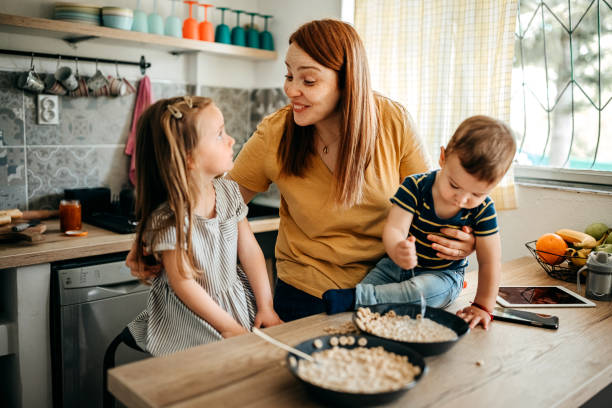 istock Start a beautiful morning with the kids 1317796595