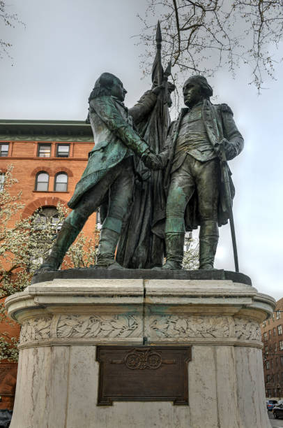istock Lafayette and Washington Monument 1317797012