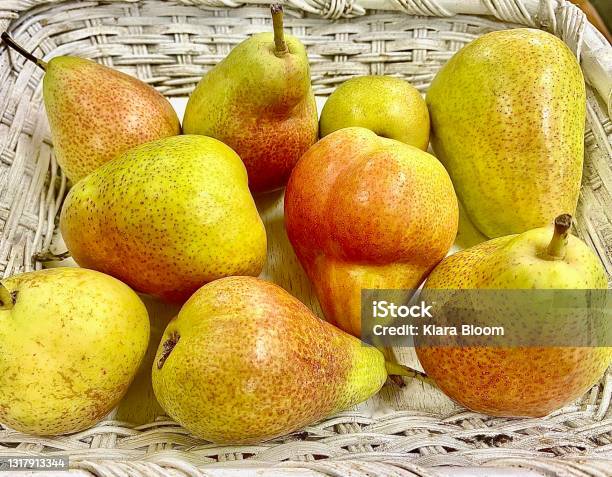 Basket Of Organic Corella Pears Stock Photo - Download Image Now - Bartlett Pear, Agriculture, Australasia