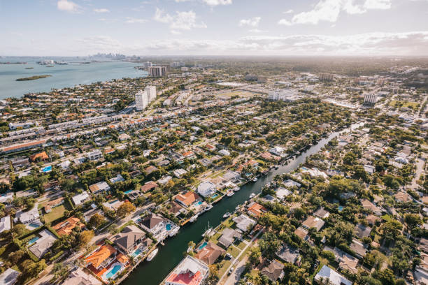 istock Miami Florida Cityscape 1317964416