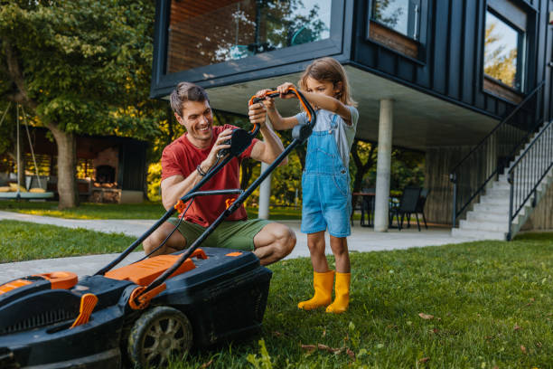 istock He always help his father in home jobs 1317970479