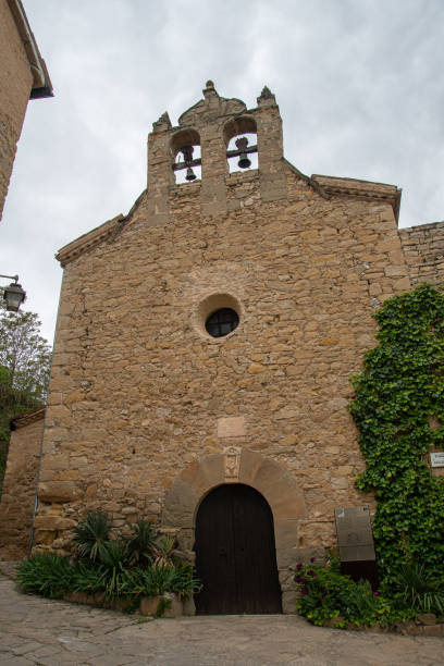 istock Santa Maria de Montsonis 1317993279