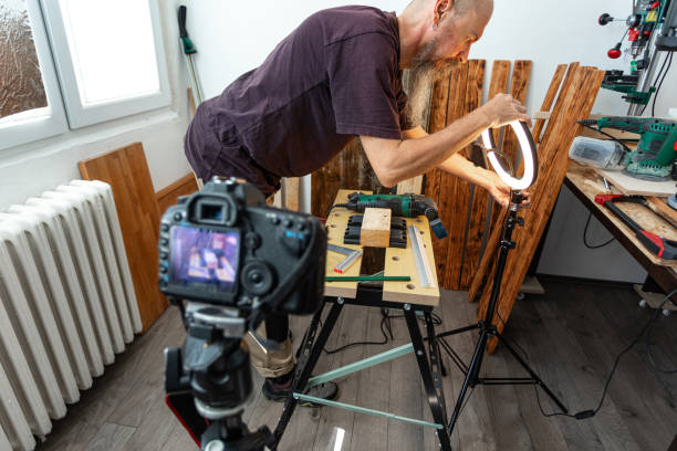 istock Woodworking vlogging, setting up gear, led ring-light and dslr 1317996183