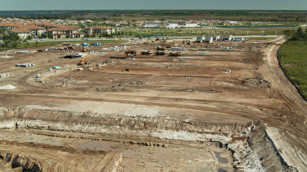 istock Land Grading in Florida for New Homes 1318054467