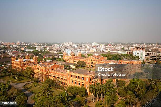 Rangún Secretaría Del Edificio Foto de stock y más banco de imágenes de Myanmar - Myanmar, Rangún, Ciudad